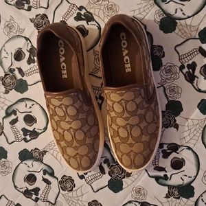 Coach Shoes Sz 9